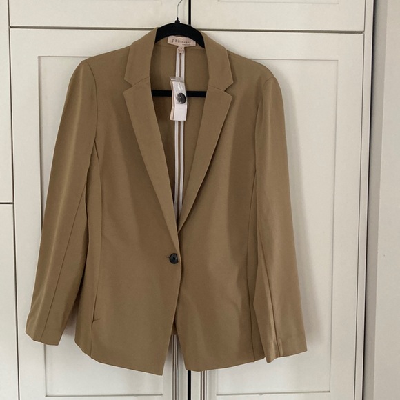 Philosophy Jackets & Blazers - NWT Philosophy Tan One Button Blazer Size 10
